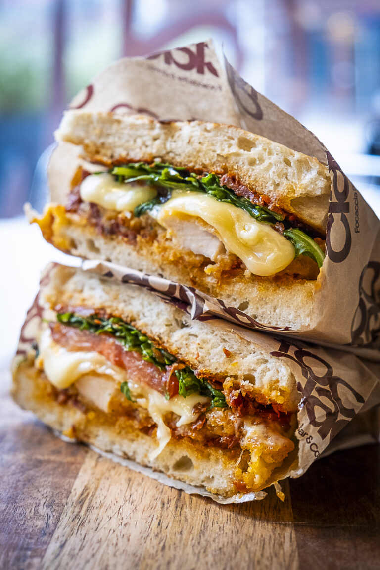 focaccia-cotoletta-classique-poulet-pane-raclette