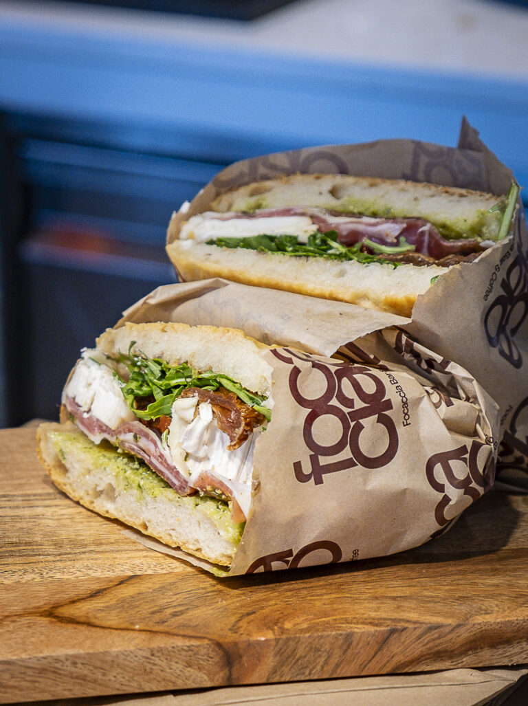 focaciao-belval-focaccia-garnie-pub-planche